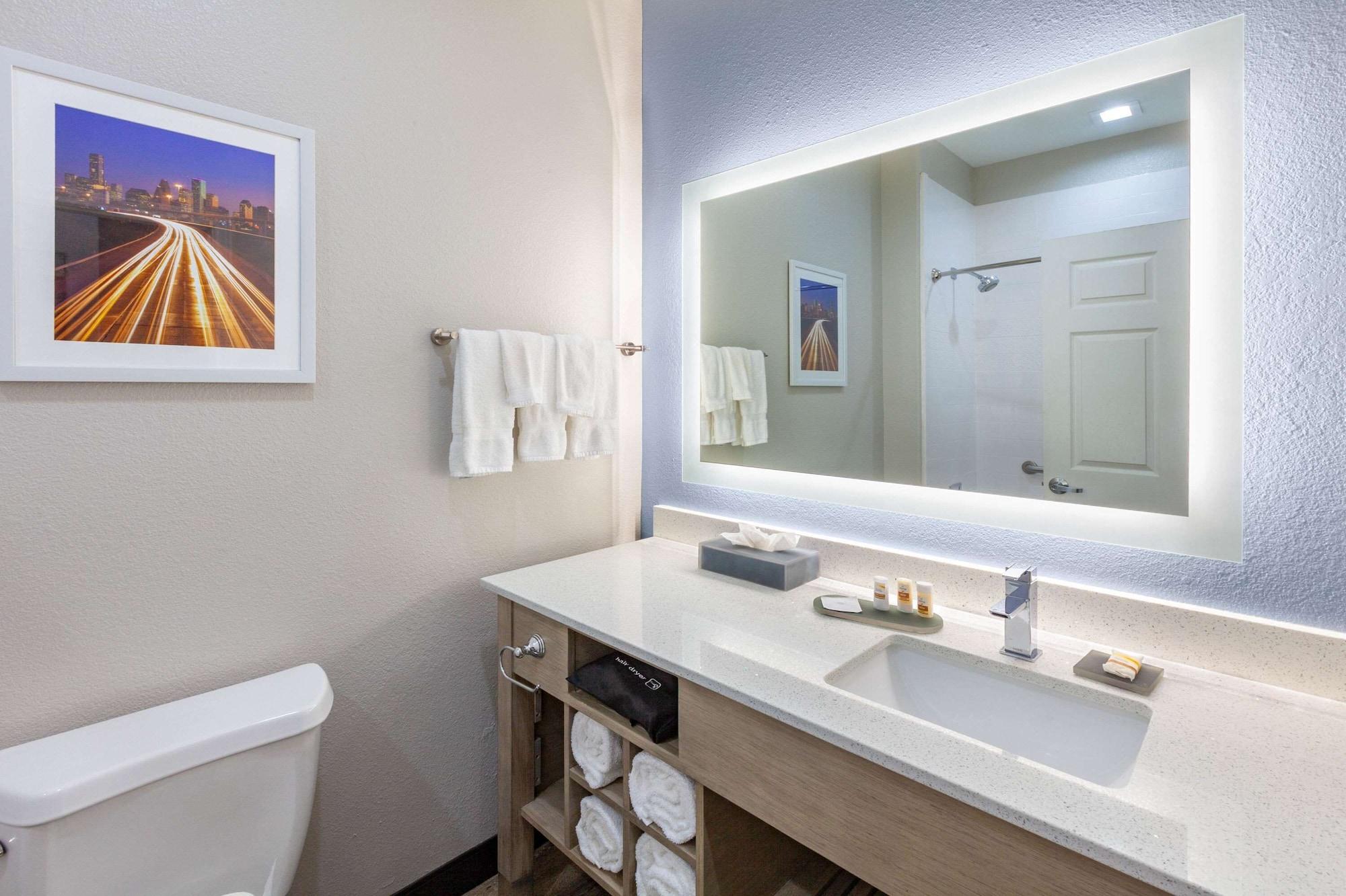 Hotel La Quinta By Wyndham Channelview