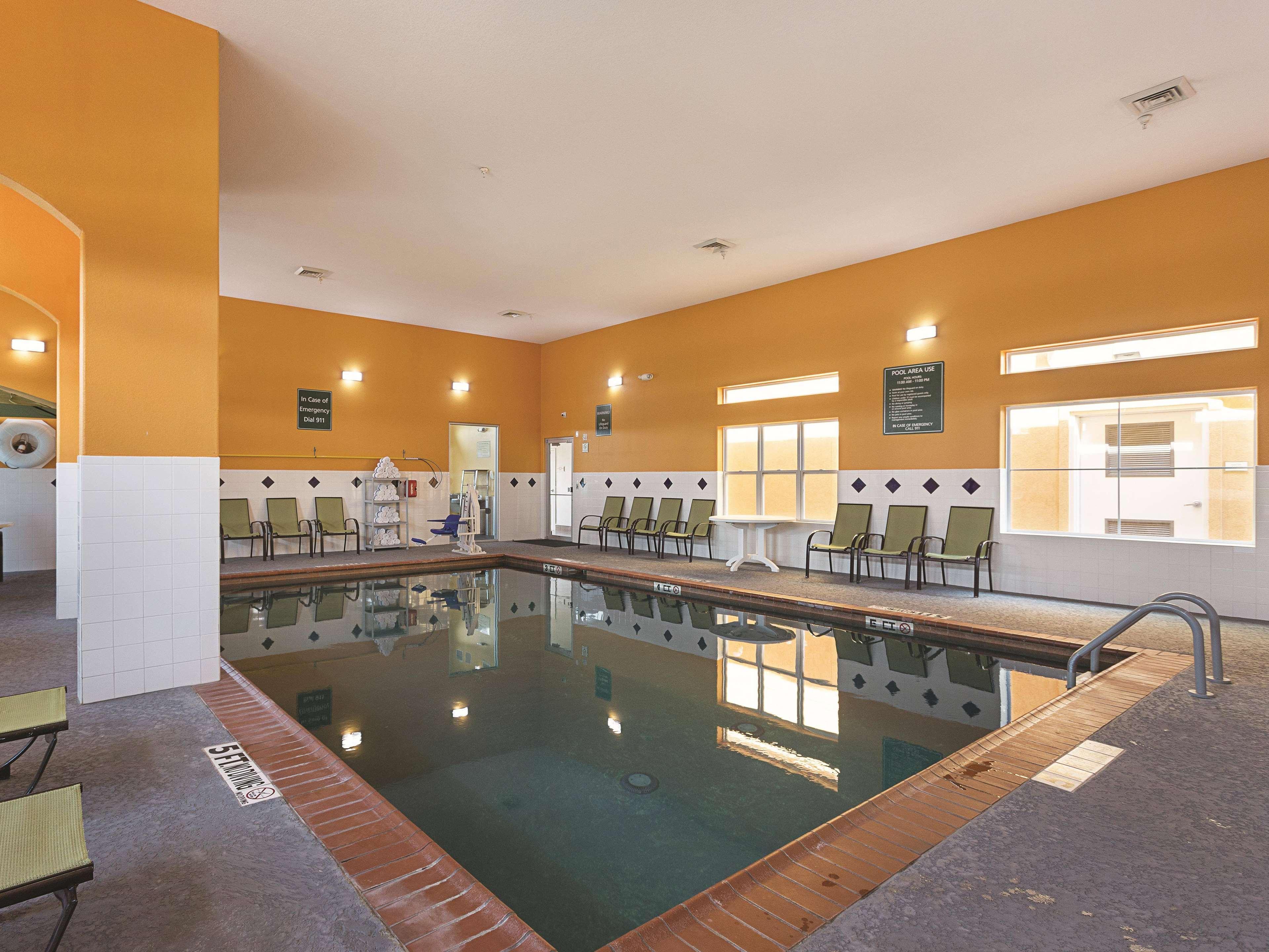 La Quinta By Wyndham Channelview Hotel 4*