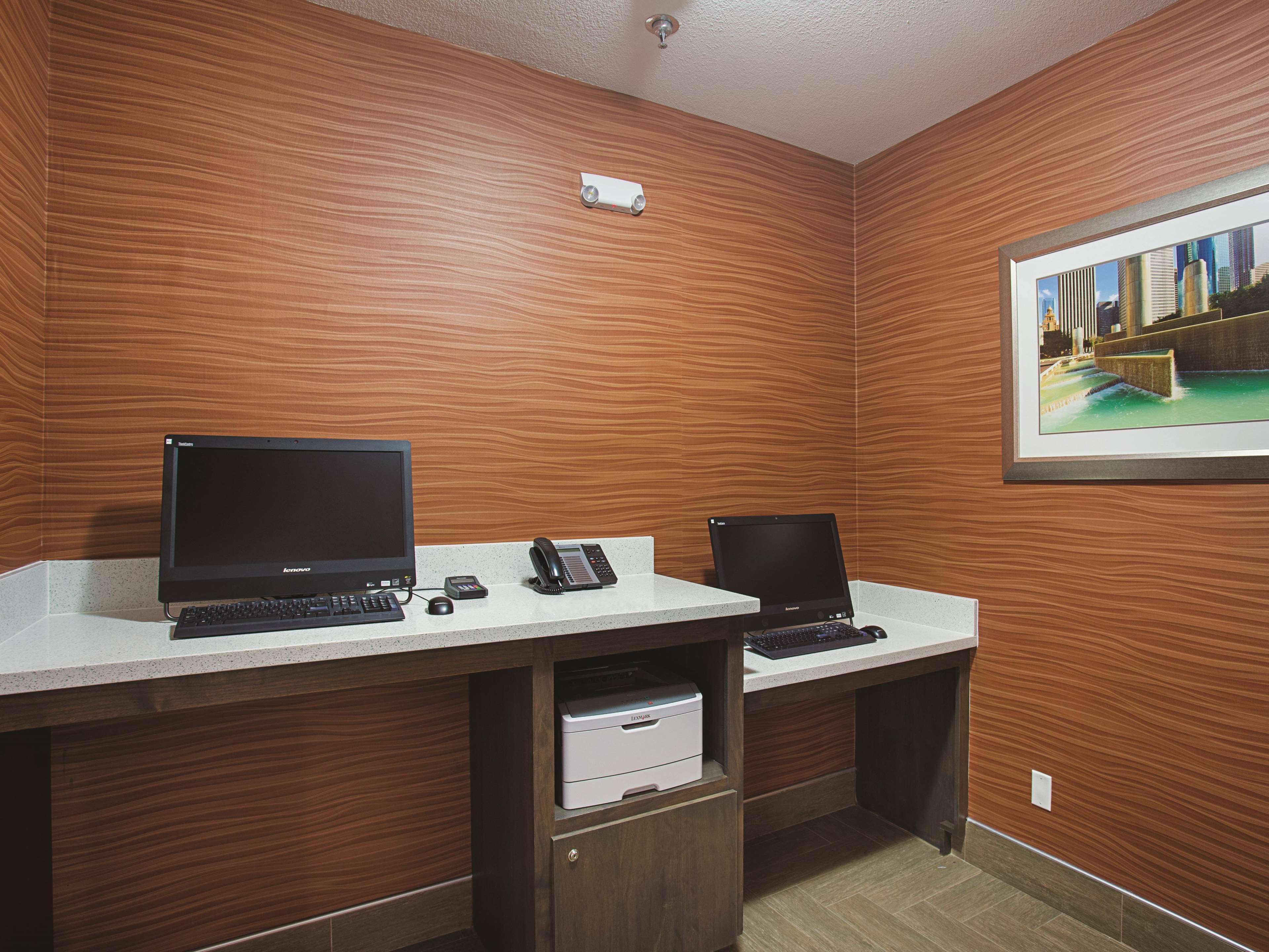 La Quinta By Wyndham Houston Channelview