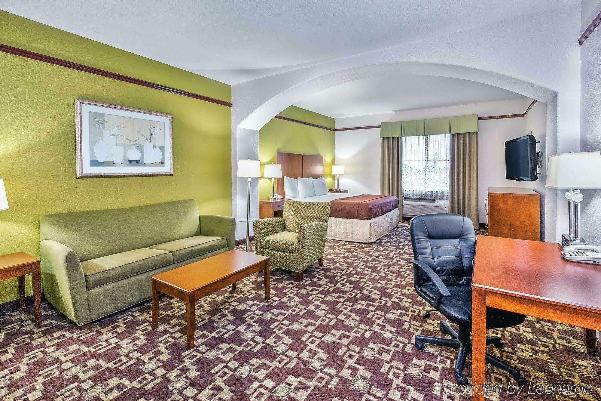 Hotel La Quinta By Wyndham Channelview Cloverleaf