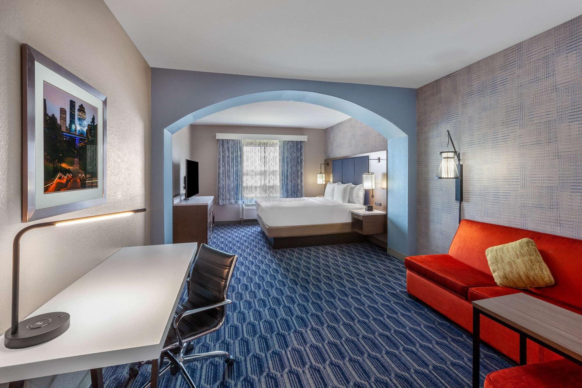 La Quinta By Wyndham Channelview Hotel Cloverleaf